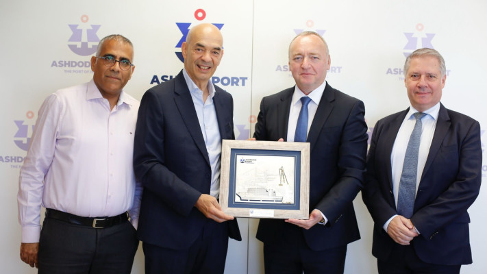 מימין לשמאל, קורנליוס קורנליו, שאול שניידר, אלקסיס ואפדס וניסן לוי