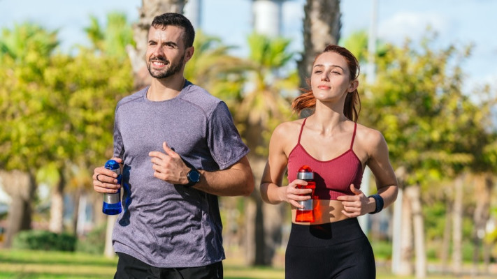 צעידה מהירה. לא חייבים 10 אלף צעדים