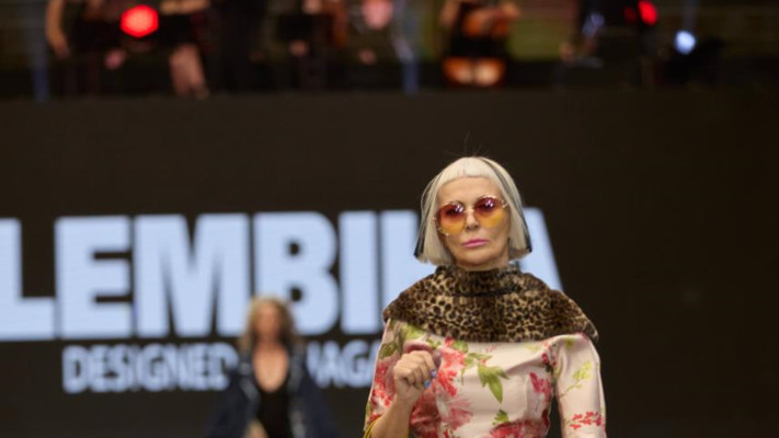 תצוגת אופנה אלמביקה - שבוע האופנה ישראל קנדה