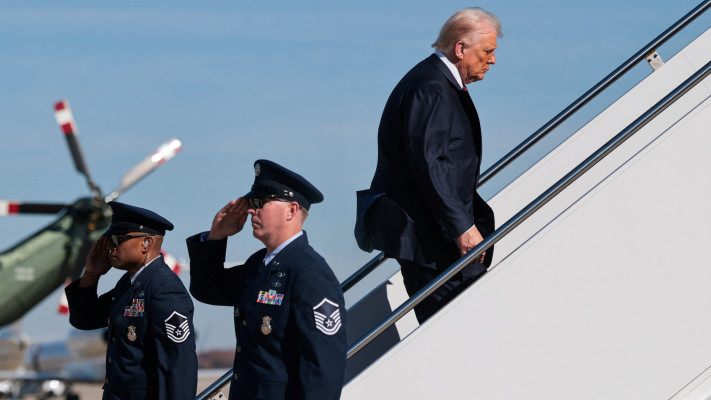 סדר חדש בהובלה אמריקאית. נשיא ארה''ב דונלד טראמפ ממריא מבסיס אנדרוז במרילנד