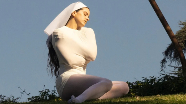 האלבום LUX של רוסליה