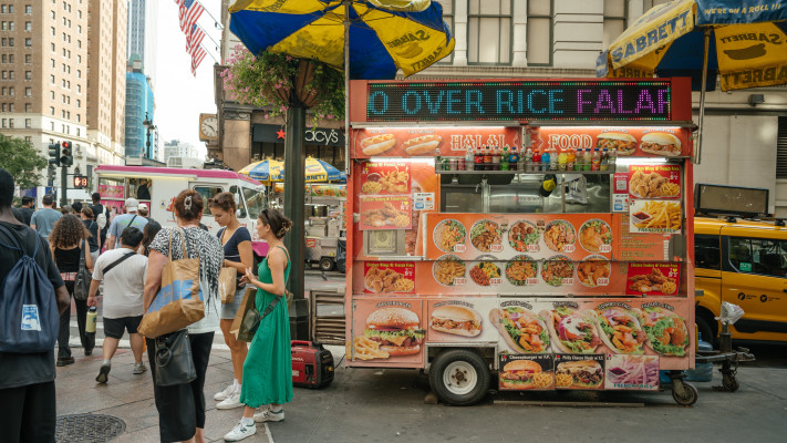 דוכן חלאל בניו יורק