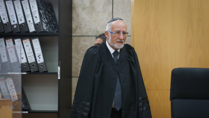 השופט בדימוס אשר קולה