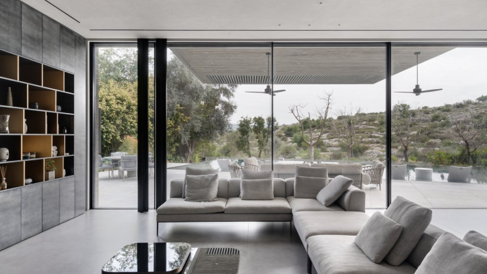 עיצוב דן והילה ישראלביץ 