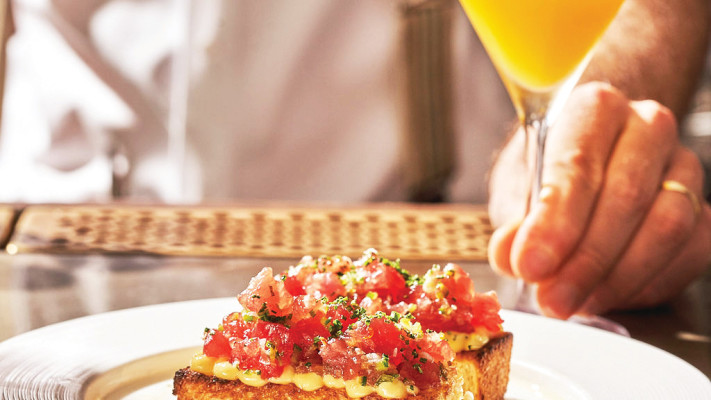 ברוסקטת טונה טריה על בריוש