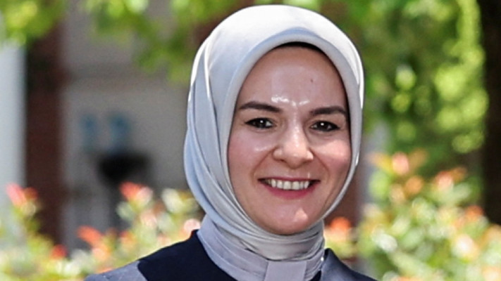 שרת המשפחה והשירותים החברתיים של טורקיה, מהינור אוזדמיר גוקטאש