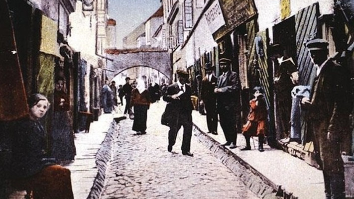 גלויה של פינת רחוב יאטקובה ורחוב גלזייר. ליטא 1917