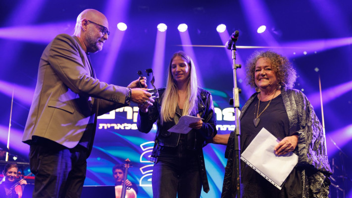 פרס מפעל חיים. לאה שבת