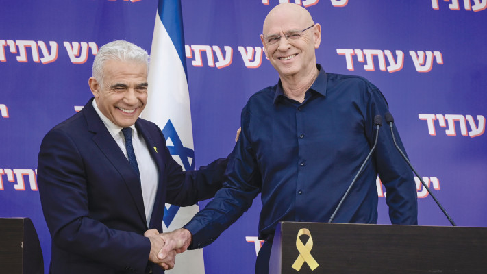 יאיר לפיד,, נעם תיבון הצטרף ליש עתיד, נובמבר 2025 
