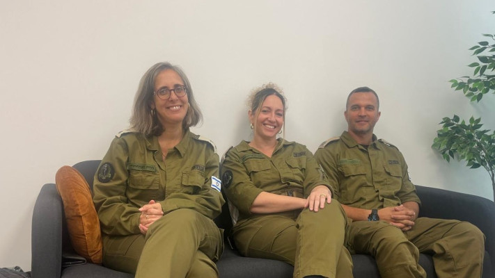 ד''ר רווית רובנשטיין, סרן רועי בורובסקי ורס''ן מאיה פיינהולץ-קליין