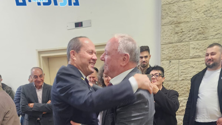 דודי אמסלם וניר ברקת בבחירות למרכז הליכוד