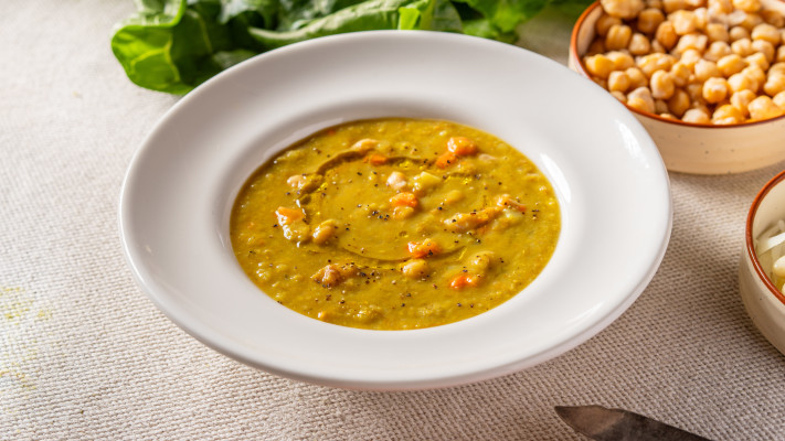 מרק חומוס ומנגולד בפסטיבל המרקים של ענבל