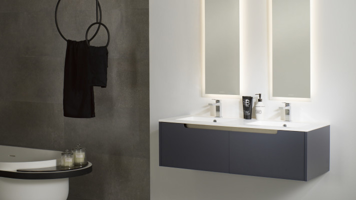 מדף של המותג PORCELANOSA 