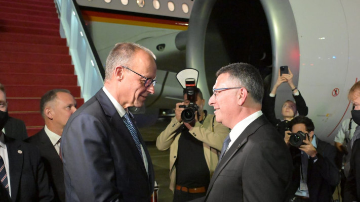 גדעון סער, פרידריך מרץ