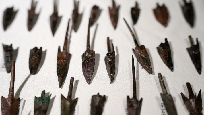 ראשי חץ מהתקופה החשמונאית המוצגים במגדל דוד מוזיאון ירושלים