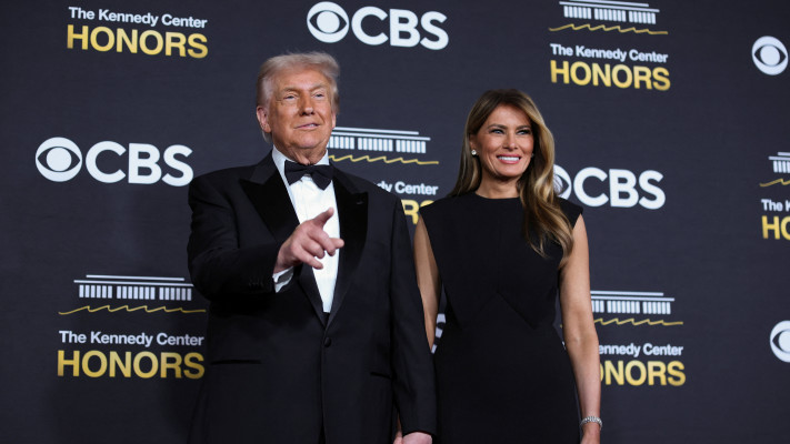 נשיא ארה''ב דונלד טראמפ ומלניה טראמפ בטקס חלוקת מדליות הכבוד במרכז קנדי לאומנויות