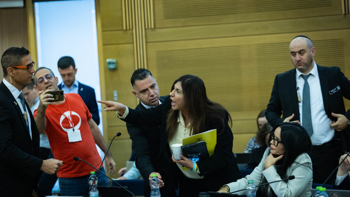 דיון של הוועדה לדיון בהצעת חוק התקשורת