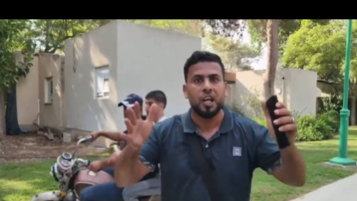 ''עיתונאי'' ששידר מקיבוץ בארי בבוקר שבעה באוקטובר 2023