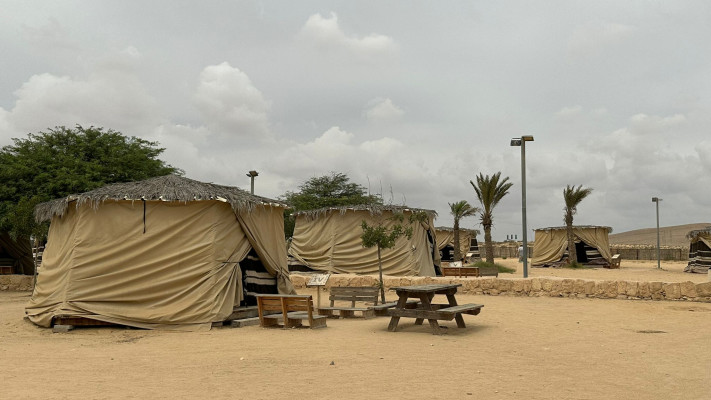 ממשית חניון לילה