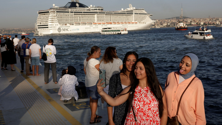 ספינת השיט MSC Fantasia באיסטנבול