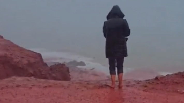 גשם אדום באיראן