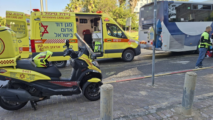 הולכת רגל נהרגה מפגיעת אוטובוס בגבעת שמואל
