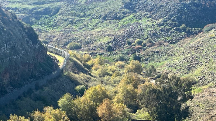 היסודות של הגשר שבונים כעת