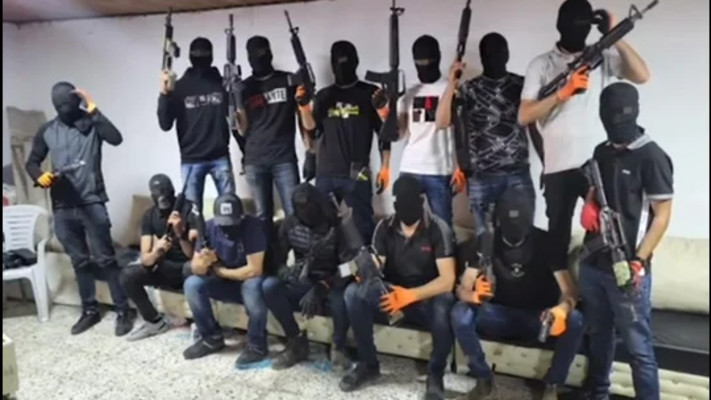 חמושים בדואים