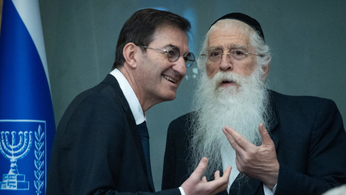 יו''ר ועדת חוץ וביטחון ח''כ בועז ביסמוט (משמאל) וח''כ מאיר פורוש