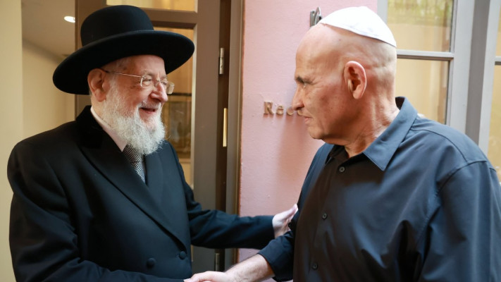 דוד פתאל ומאיר ישראל לאו (צילום: דנה קופל)