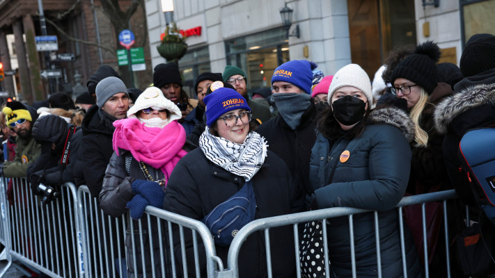 המונים חגגו את את טקס ההשבעה של ממדאני