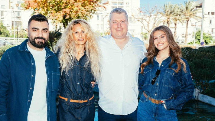 מימין טיילור מלכוב, עומר אוגולניק, טלי בר-אל ופרג' הלון (צילום: יח''צ)