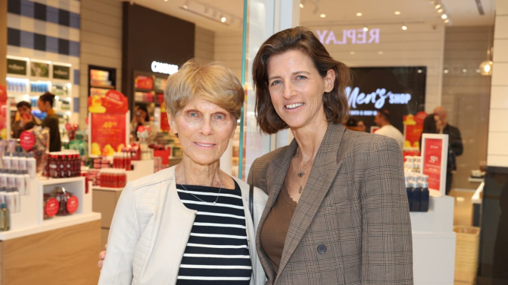 ענת בוגנר ואילנה קאופמן&nbsp; (צילום: רפי דלויה)