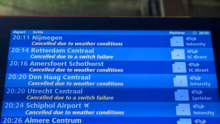 רכבות שבוטלו בעקבות תנאי מזג האוויר באמסטרדם