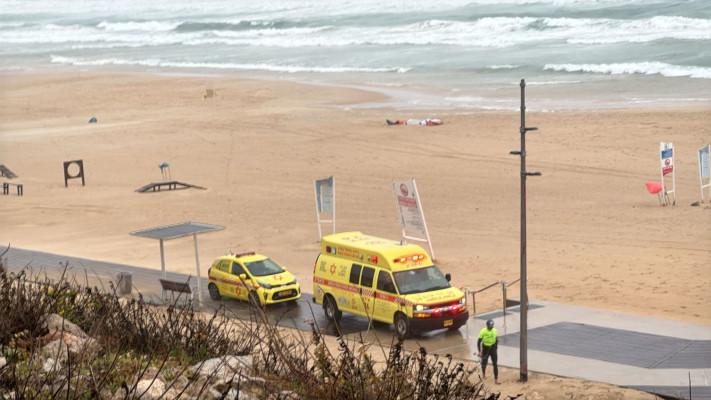 החוף בבת-ים בו נהרג גולש הקייט