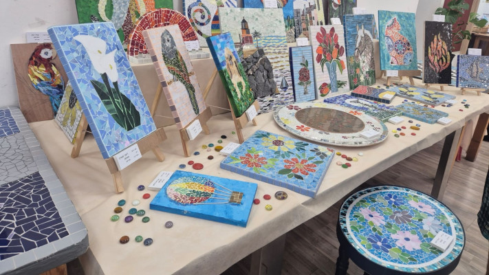 ''צמיחה מתוך השברים'': תערוכת אמנות של נכי צה''ל