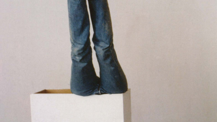 העולם הוא חתונה - חזית