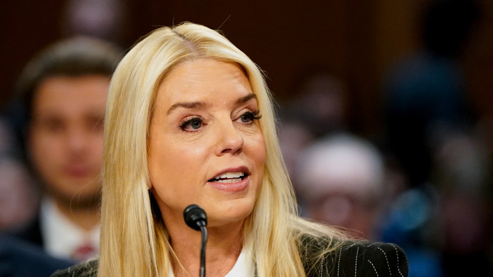 התובעת הכללית פאם בונדי