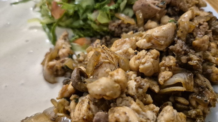 קבב עם מעורב ירושלמי. שמואל