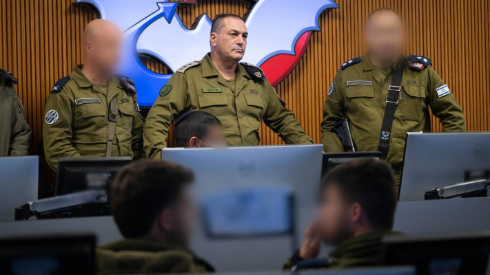 אייל זמיר בביקורו בהגנה אווירית