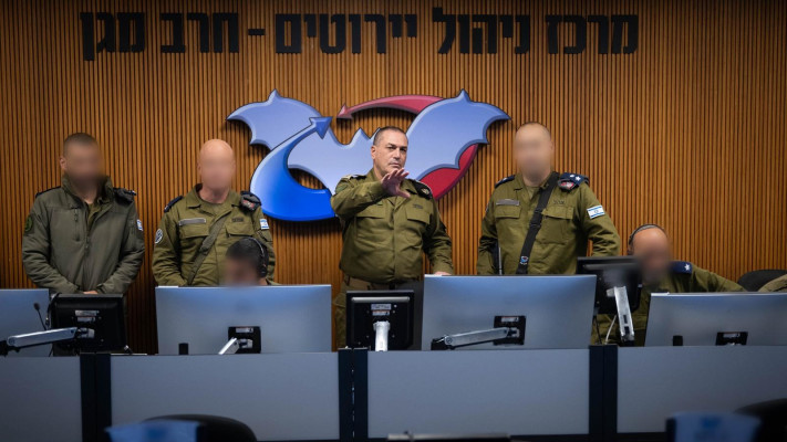 אייל זמיר בביקורו בהגנה אווירית