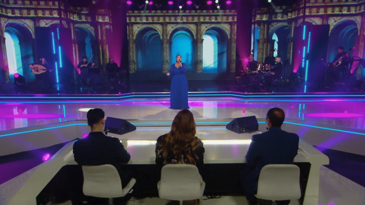 אל-מייק אילכ - ''המיקרופון שלך''