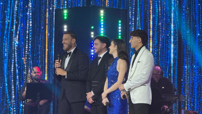 אל-מייק אילכ - ''המיקרופון שלך''