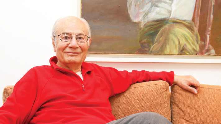 הסופר אלי עמיר 