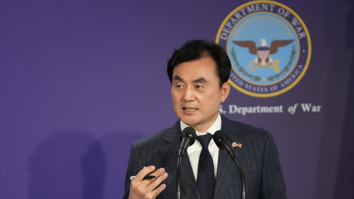 שר ההגנה של דרום קוריאה, אהן גיו-בק