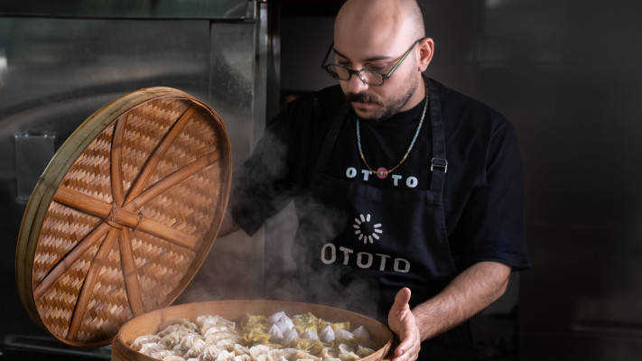 גיוזות מאודות במסעדת OTOTO 