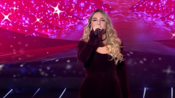 אלונה ארז במהלך גמר כוכב הבא  (צילום: צילום מסך קשת 12)