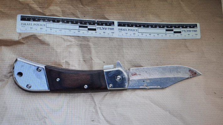 הסכין ששימשה לכאורה את החשוד