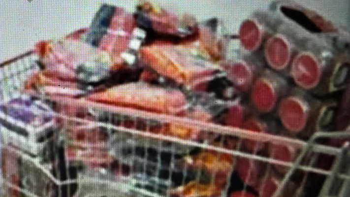 שודד השיבאס, גניבה מהסופר