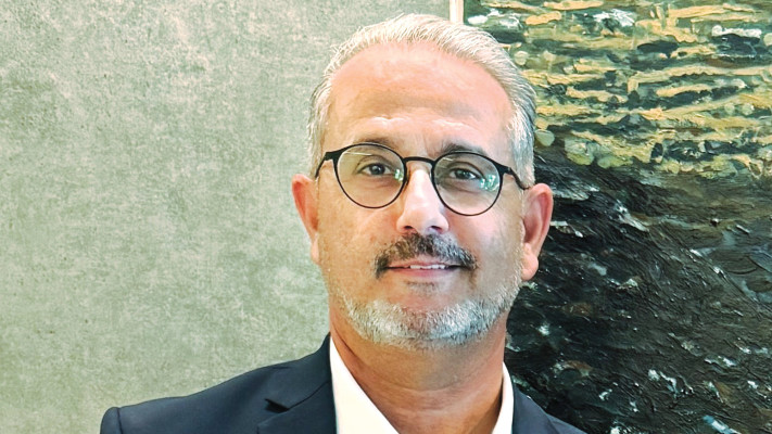 עורך דין יעקב עוז